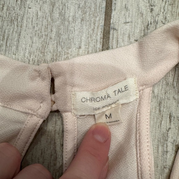 Pale Pink Stretchy Knit Blouse - Picture 3 of 5